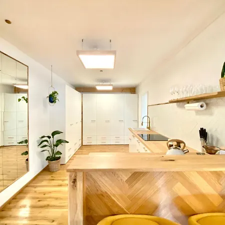 Gruppenapartment Auf Wohnmobilstellplatz I Hund 公寓
