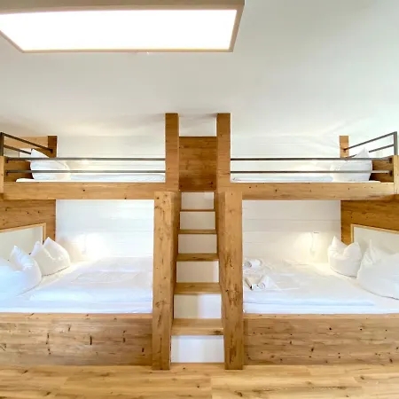 Butler Active Alpin Hund Kueche Parken