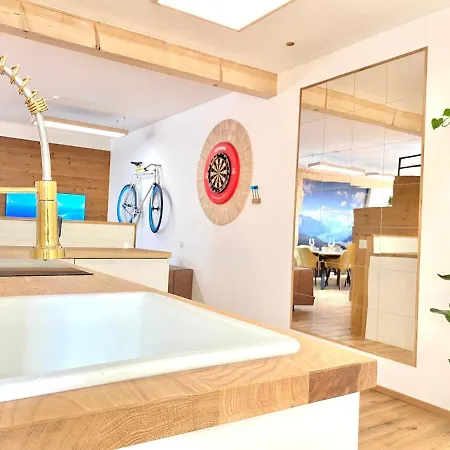 Butler Active Alpin Hund Kueche Parken フュッセン