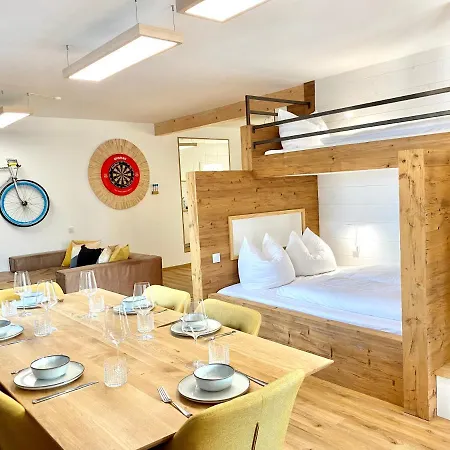 Butler Active Alpin Hund Kueche Parken フュッセン